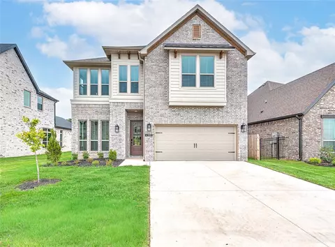 3005 S 14th St, Rogers, AR 72758