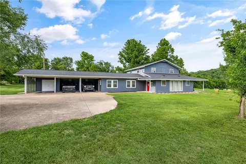 12460 Peach Orchard Rd, Bentonville, AR 72712