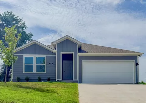 409 NW Pinwheel St, Highfill, AR 72734