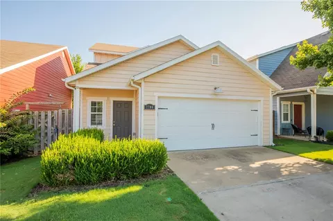 2706 SW Arbor Rd, Bentonville, AR 72713