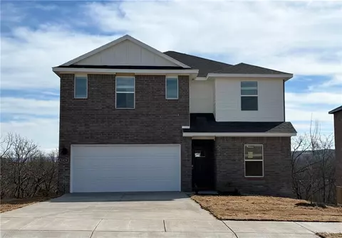 5529 Selah St, Springdale, AR 72764