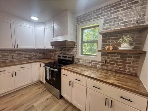 Kitchen - 7604 Sr 27, Hector, AR 72843 photo 3 of 3