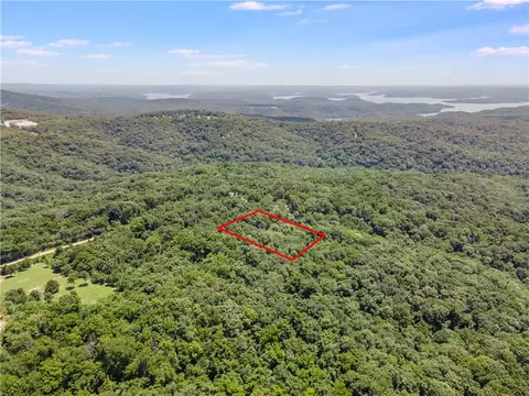Huckleberry Circle, Rogers, AR 72756 photo 7