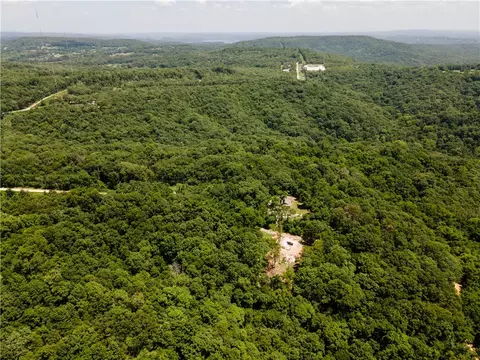 Huckleberry Circle, Rogers, AR 72756 photo 10