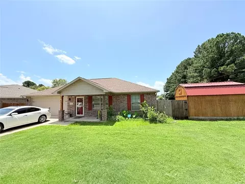2 Fox Creek Ct, Pottsville, AR 72858