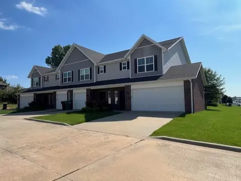 2765-2771 W Kilimanjaro Way #A-D, Rogers, AR 72758