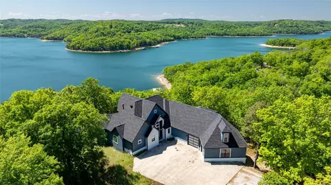 444 Beaverview Dr, Eureka Springs, AR 72631