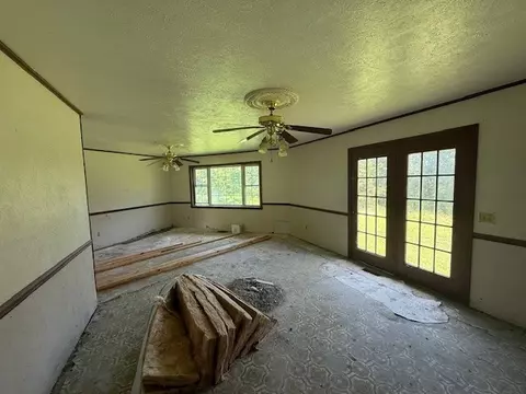 Living - 10127 State Highway 22, Paris, AR 72855 photo 3 of 9