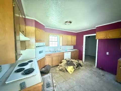 Kitchen - 10127 State Highway 22, Paris, AR 72855 photo 6 of 7