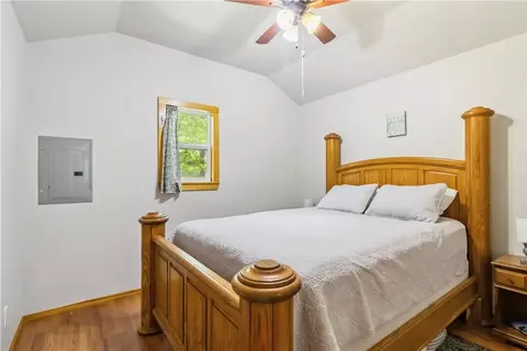 Bedroom - 21201 Bug Scuffle Rd, West Fork, AR 72774 photo 1 of 1