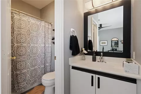 Bath - 835 Fairview St #K8, Branson, MO 65616 photo 3 of 3