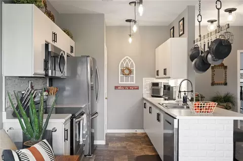 Kitchen - 835 Fairview St #K8, Branson, MO 65616 photo 2 of 6