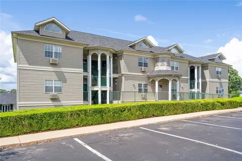 Exterior - 835 Fairview St #K8, Branson, MO 65616 photo 1 of 10