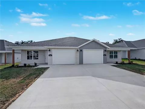 6405 6407 Kathleen St, Bentonville, AR 72713