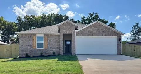529 Arizona St, Farmington, AR 72730