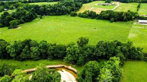 519 Reed Valley Rd, Fayetteville, AR 72704