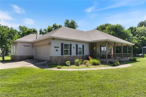 15890 Mariano Rd, Bentonville, AR 72712