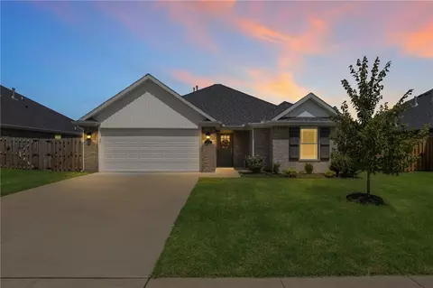Exterior - 421 Coconut Ln, Centerton, AR 72719 photo 5 of 5