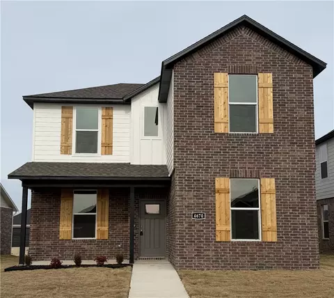 4670 W Aurora St, Fayetteville, AR 72704