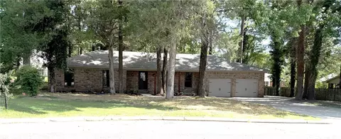702 Forrestwood Ct, Russellville, AR 72801