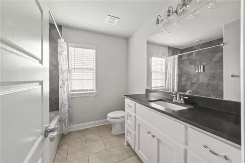 Bath - 203 Vicks Cir, Centerton, AR 72719 photo 5 of 5