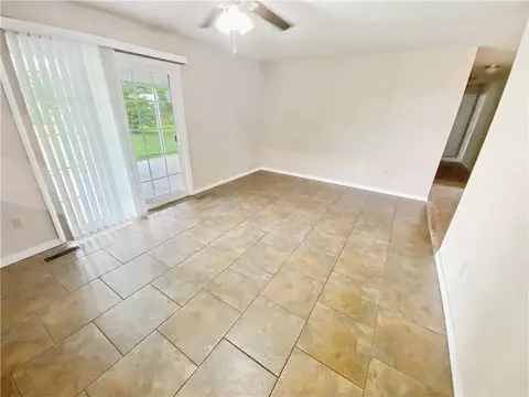 Living - 261 Button Dr, Harrison, AR 72601 photo 3 of 4