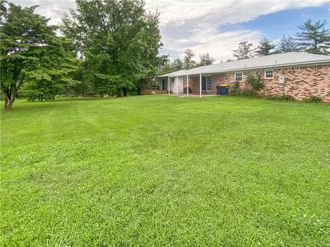 Exterior - 261 Button Dr, Harrison, AR 72601 photo 7 of 10