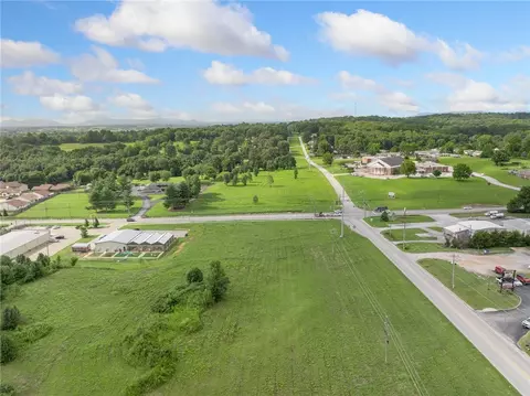 1905 Capps Rd, Harrison, AR 72601