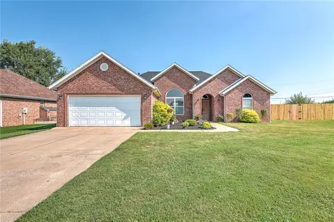 4102 SW Fieldstone Blvd, Bentonville, AR 72712