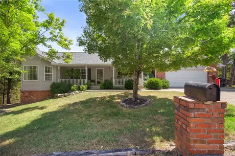 1 Narrows Dr, Holiday Island, AR 72631