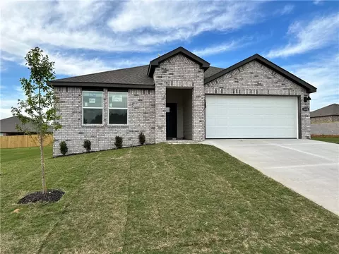 1052 Vista Ave, Prairie Grove, AR 72753
