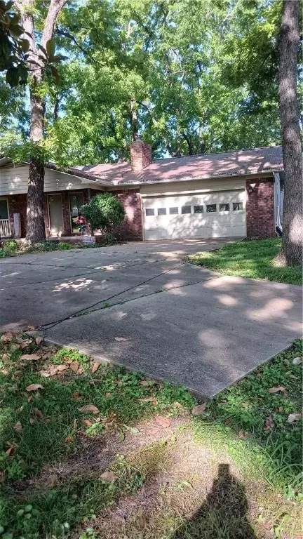Exterior - 1802 Shellie Ln, Harrison, AR 72601 photo 2 of 4