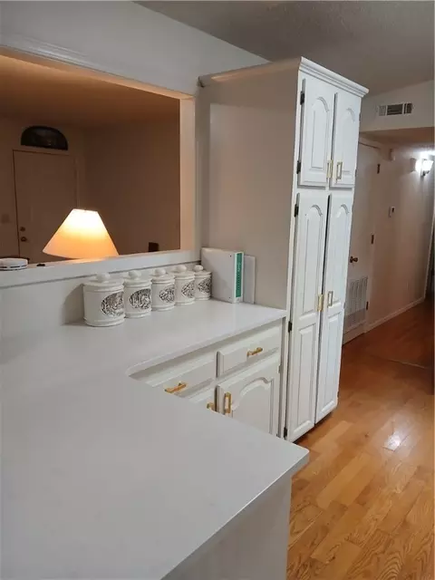 Kitchen - 1802 Shellie Ln, Harrison, AR 72601 photo 3 of 3