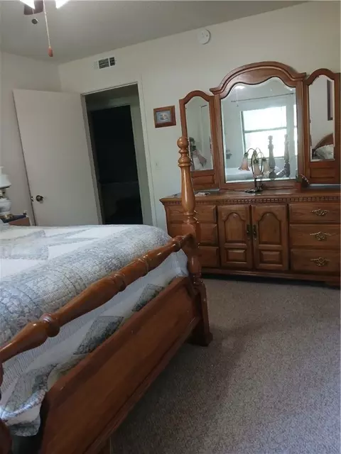 Bedroom - 1802 Shellie Ln, Harrison, AR 72601 photo 4 of 4