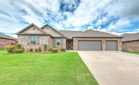 520 Lancaster Rd, Centerton, AR 72719