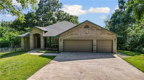 51 Dunipace Dr, Bella Vista, AR 72715