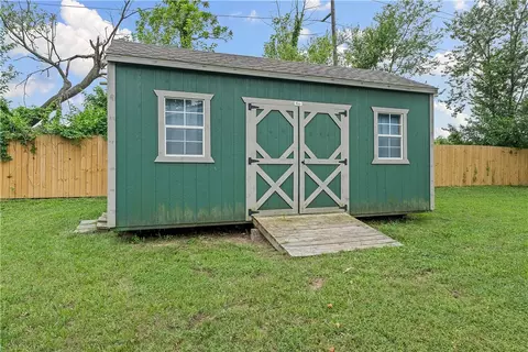 107 Eames Ave, Springdale, AR 72764 photo 4