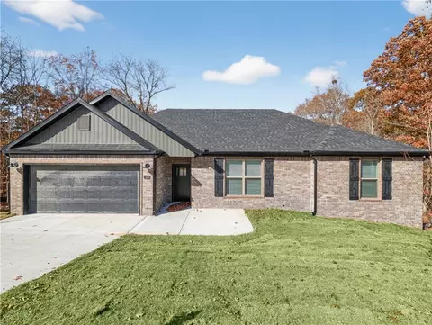 14 Pickering Dr, Bella Vista, AR 72714