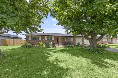 904 13th Pl, Rogers, AR 72756