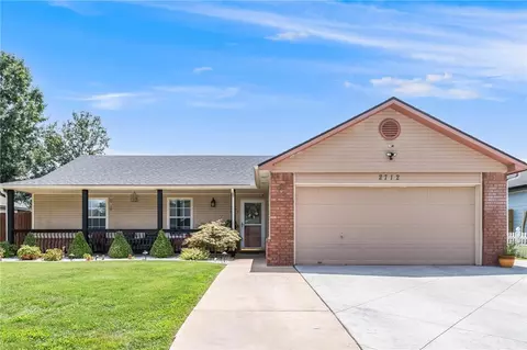 2712 W Easy St, Rogers, AR 72756