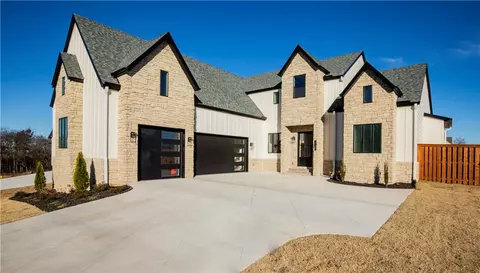3900 SW Limelight Ln, Bentonville, AR 72713
