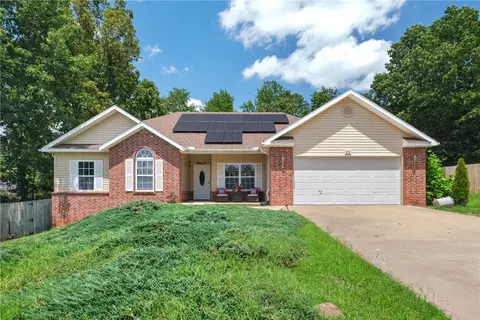 20 Charing Dr, Bella Vista, AR 72714