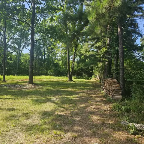 2824 Damask Ln, Alma, AR 72921