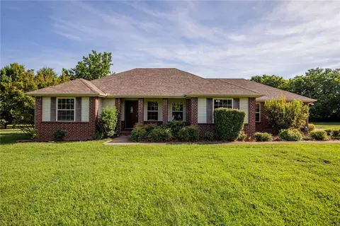 10870 Spring Mountain Dr, Farmington, AR 72730