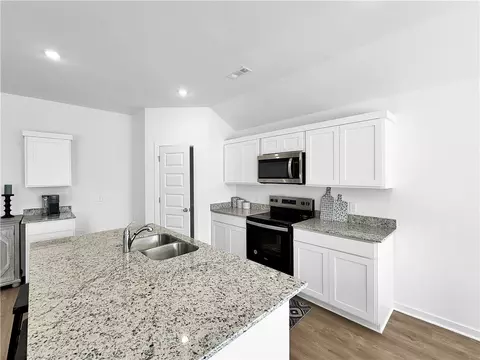 3030 Laredo Ln, Centerton, AR 72736 photo 2