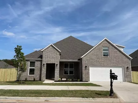 2870 N Grey Squirrel Dr, Fayetteville, AR 72704