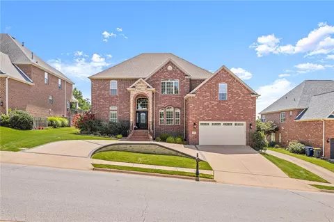 7010 Shadow Valley Rd, Rogers, AR 72758
