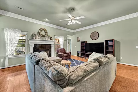 Living - 457 Brandons Loop, Springdale, AR 72762 photo 1 of 2