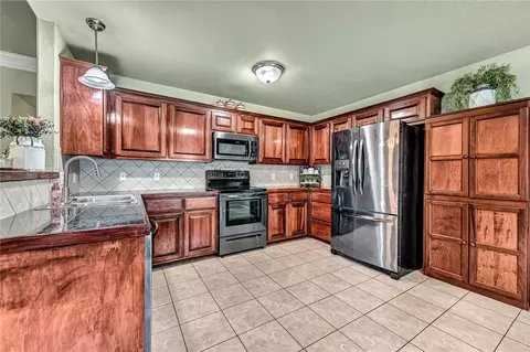 Kitchen - 457 Brandons Loop, Springdale, AR 72762 photo 1 of 2