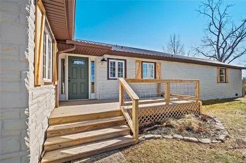 609 Sands Rd, Cave Springs, AR 72718